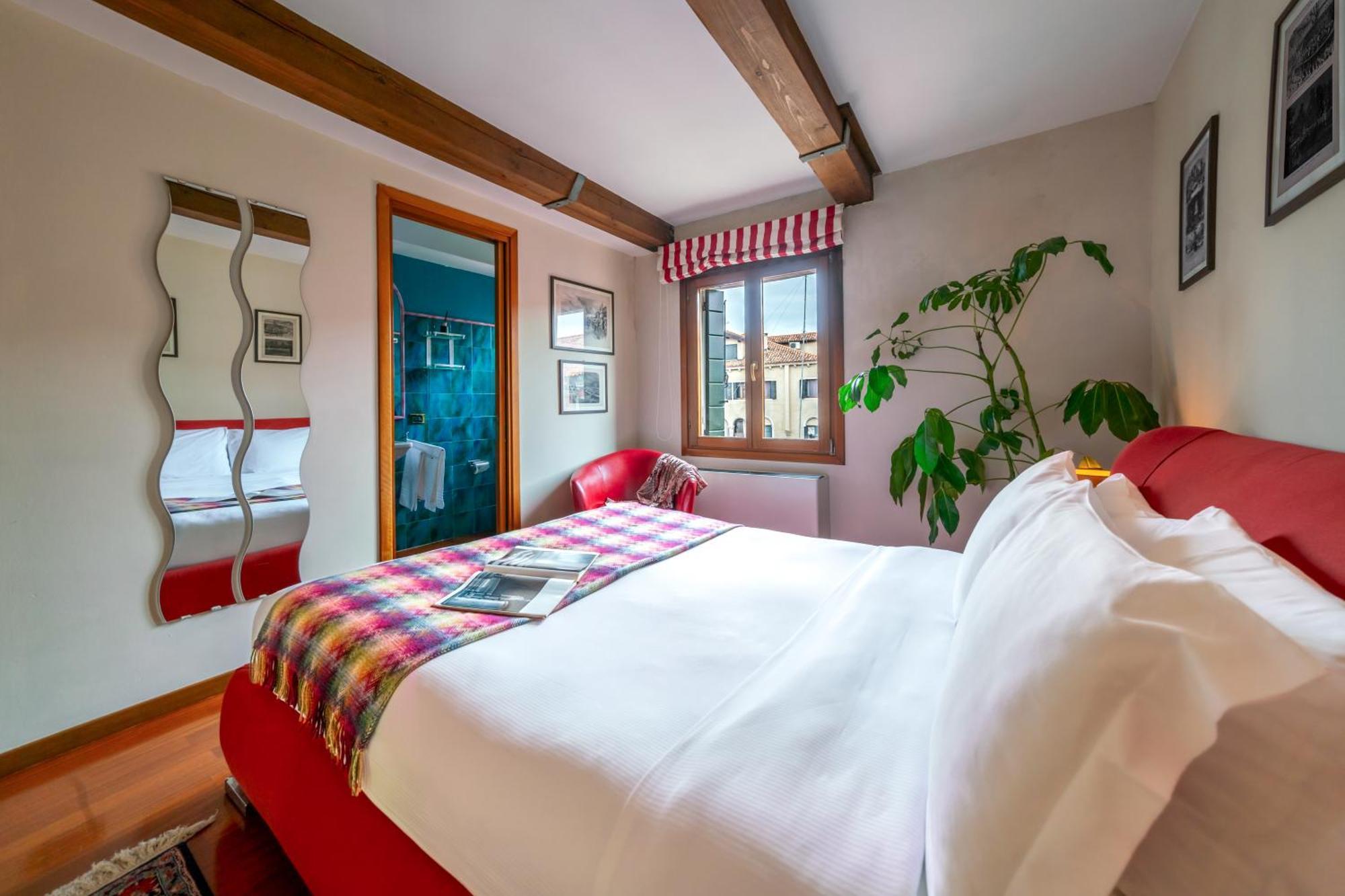 Palazzo San Luca Hotel Venice Room photo