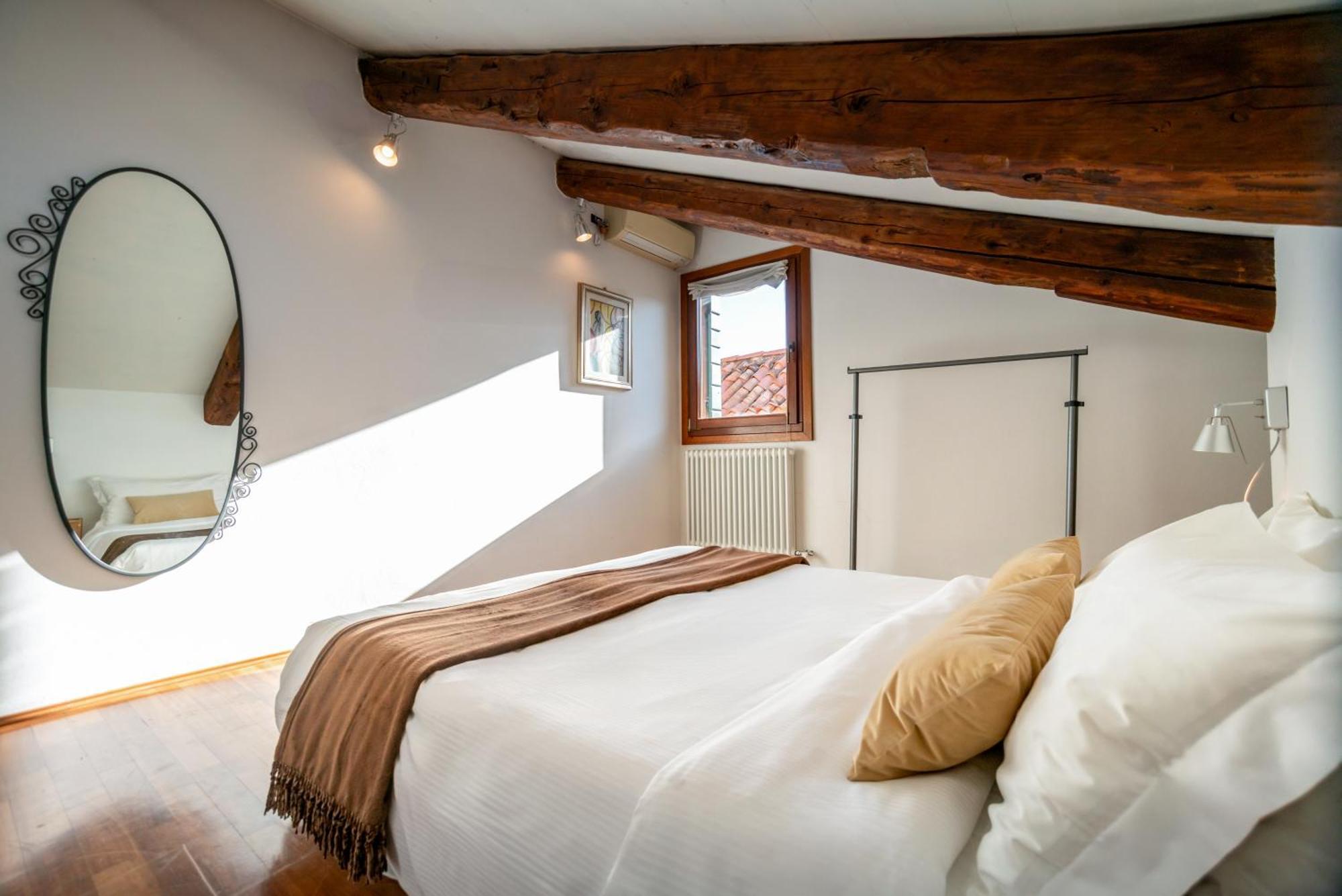 Palazzo San Luca Hotel Venice Room photo