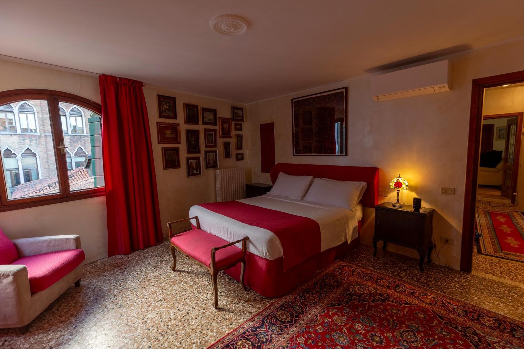 Palazzo San Luca Hotel Venice Room photo